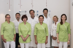 - Dr med dent Wolfgang Hornstein